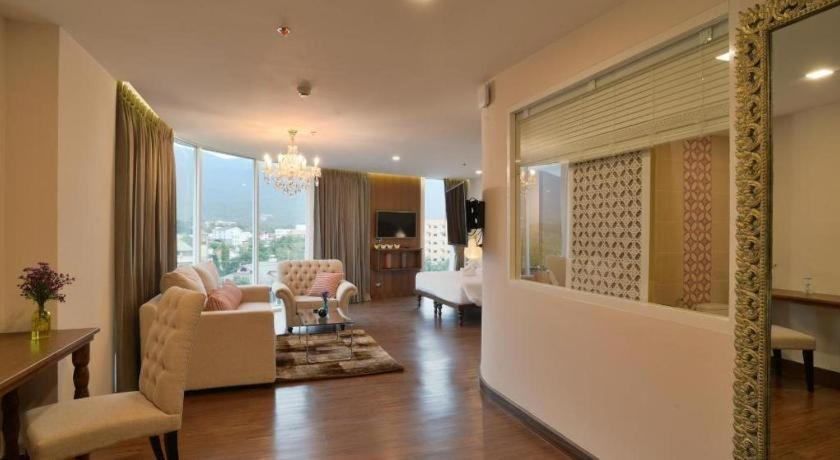 Baisirimaya Hotel Chiang Mai Exteriör bild
