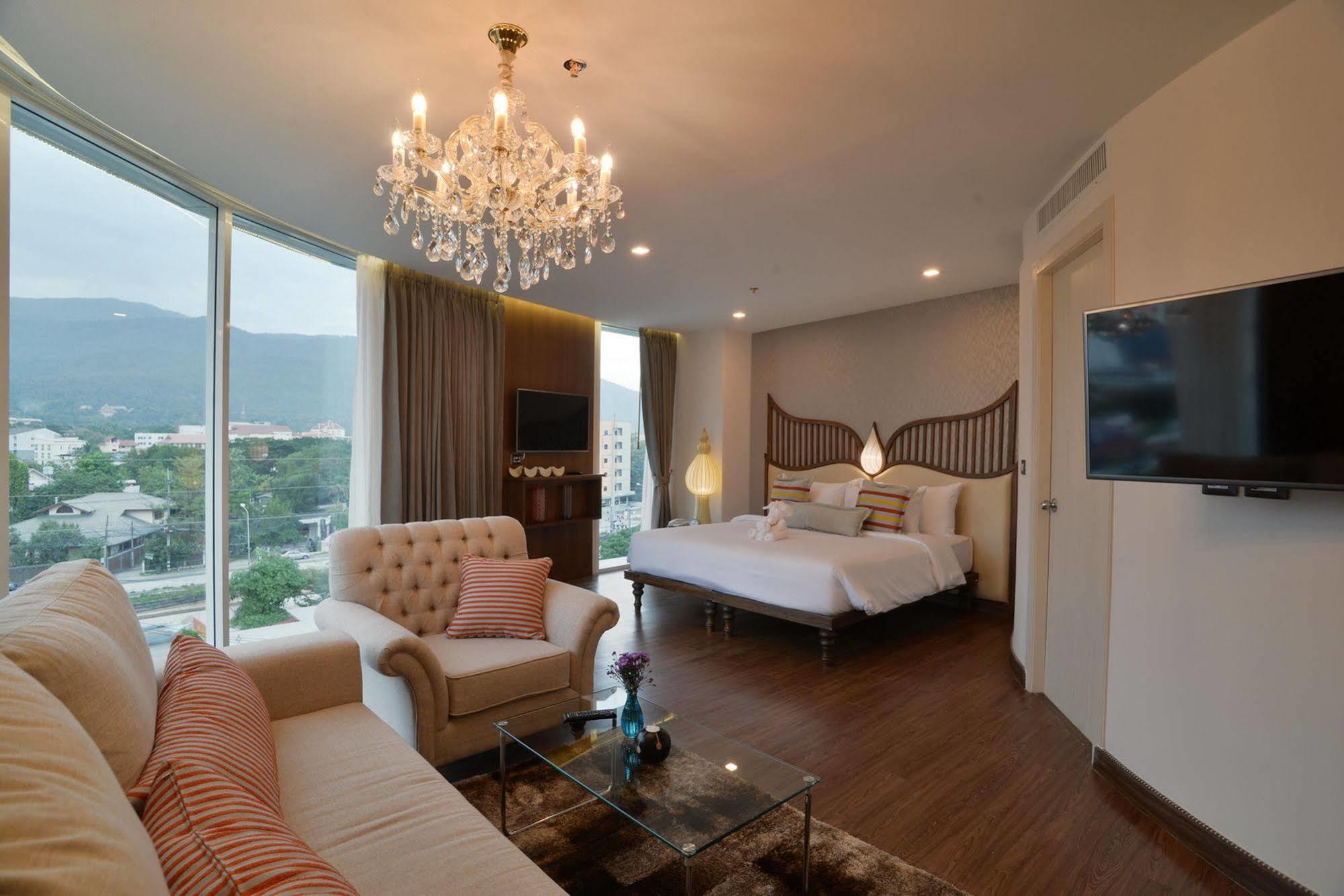 Baisirimaya Hotel Chiang Mai Exteriör bild