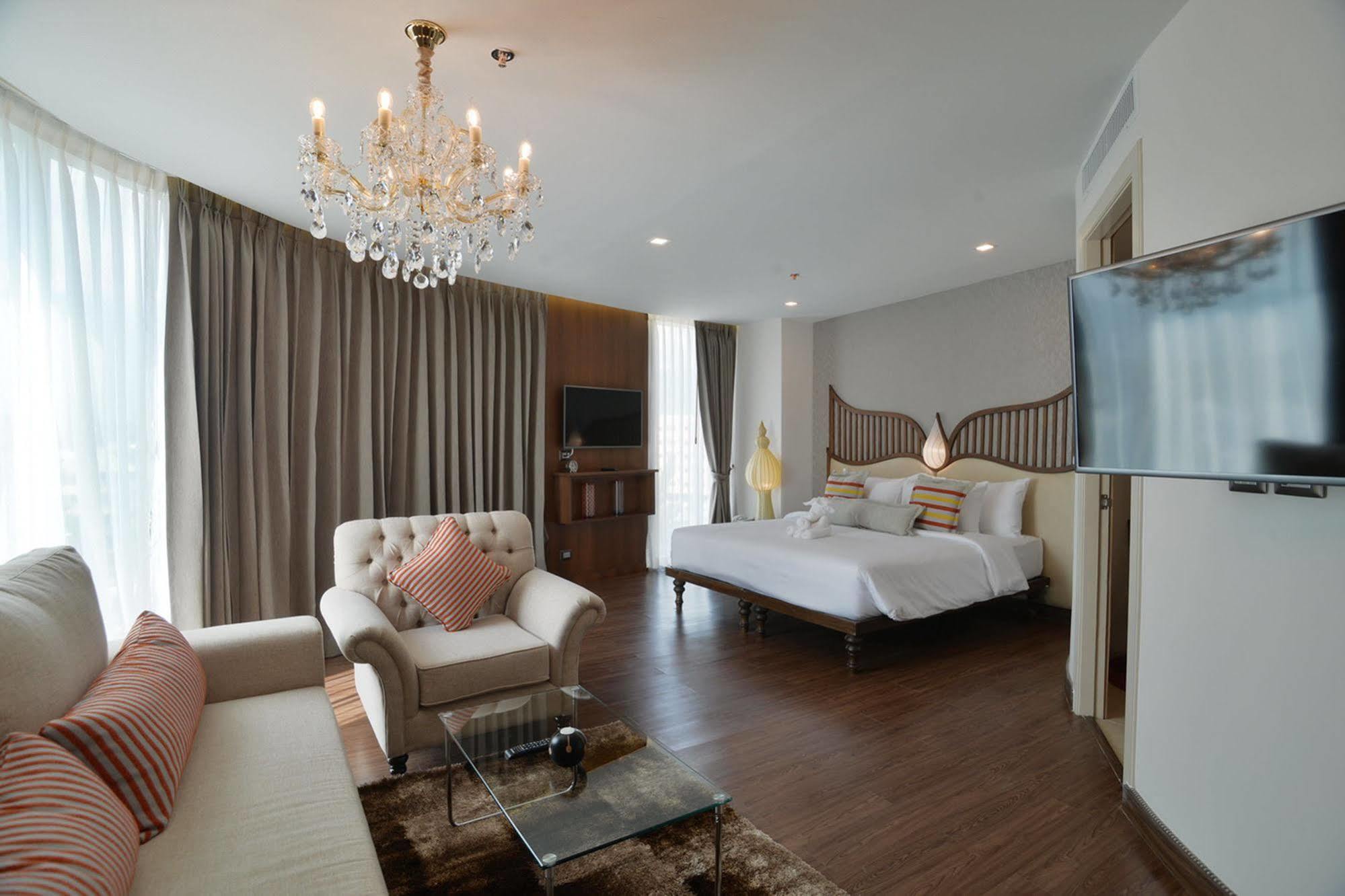 Baisirimaya Hotel Chiang Mai Exteriör bild