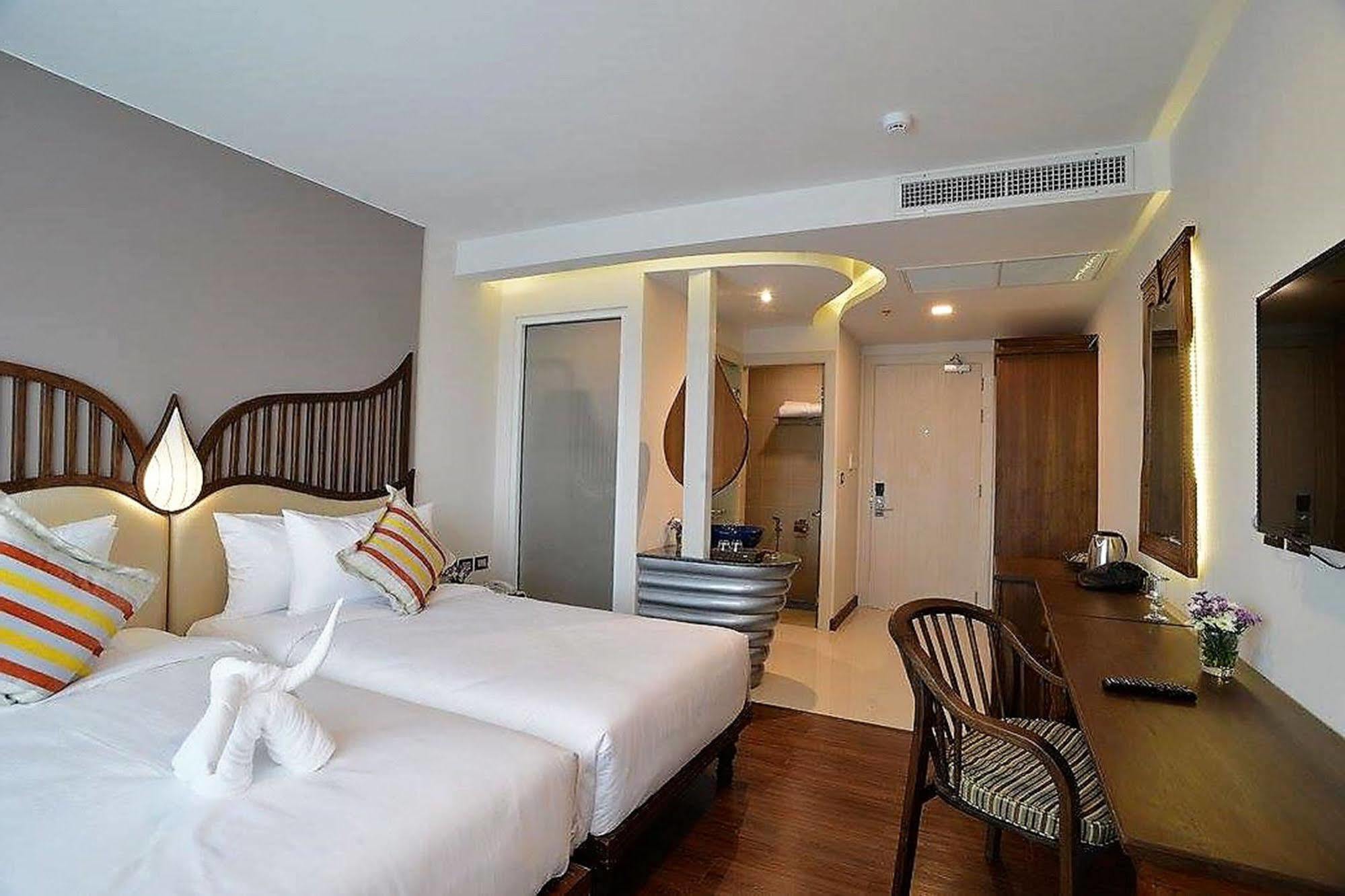 Baisirimaya Hotel Chiang Mai Exteriör bild