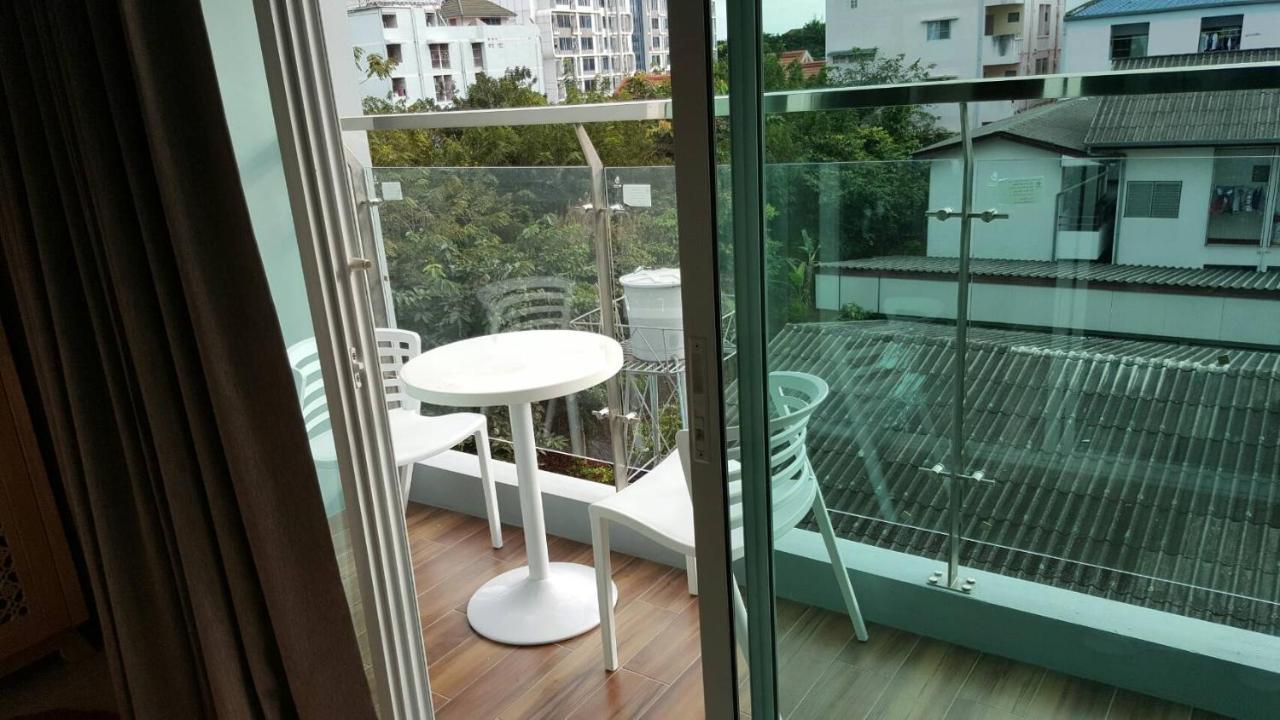 Baisirimaya Hotel Chiang Mai Exteriör bild